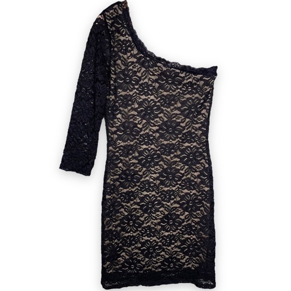 Black Lace Nude Underlay One Sleeve One Shoulder Dress - Picture 1 of 4
